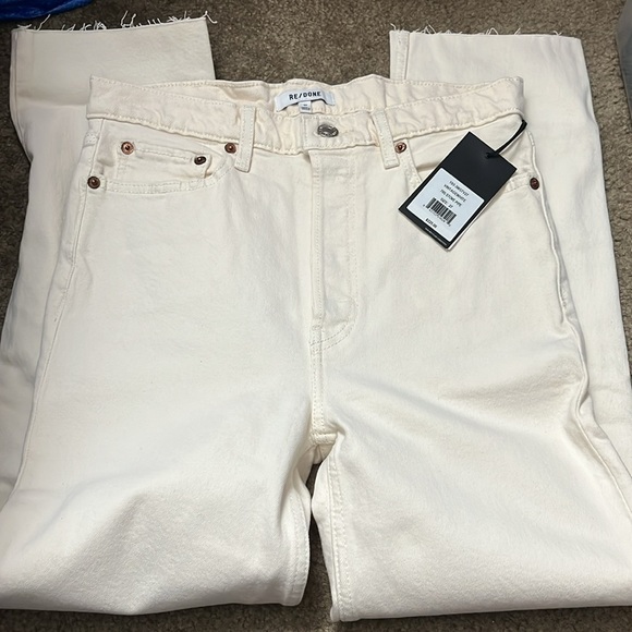 70s Stove Pipe High Rise Straight Ankle Jeans in Vintage White - Picture 5 of 7